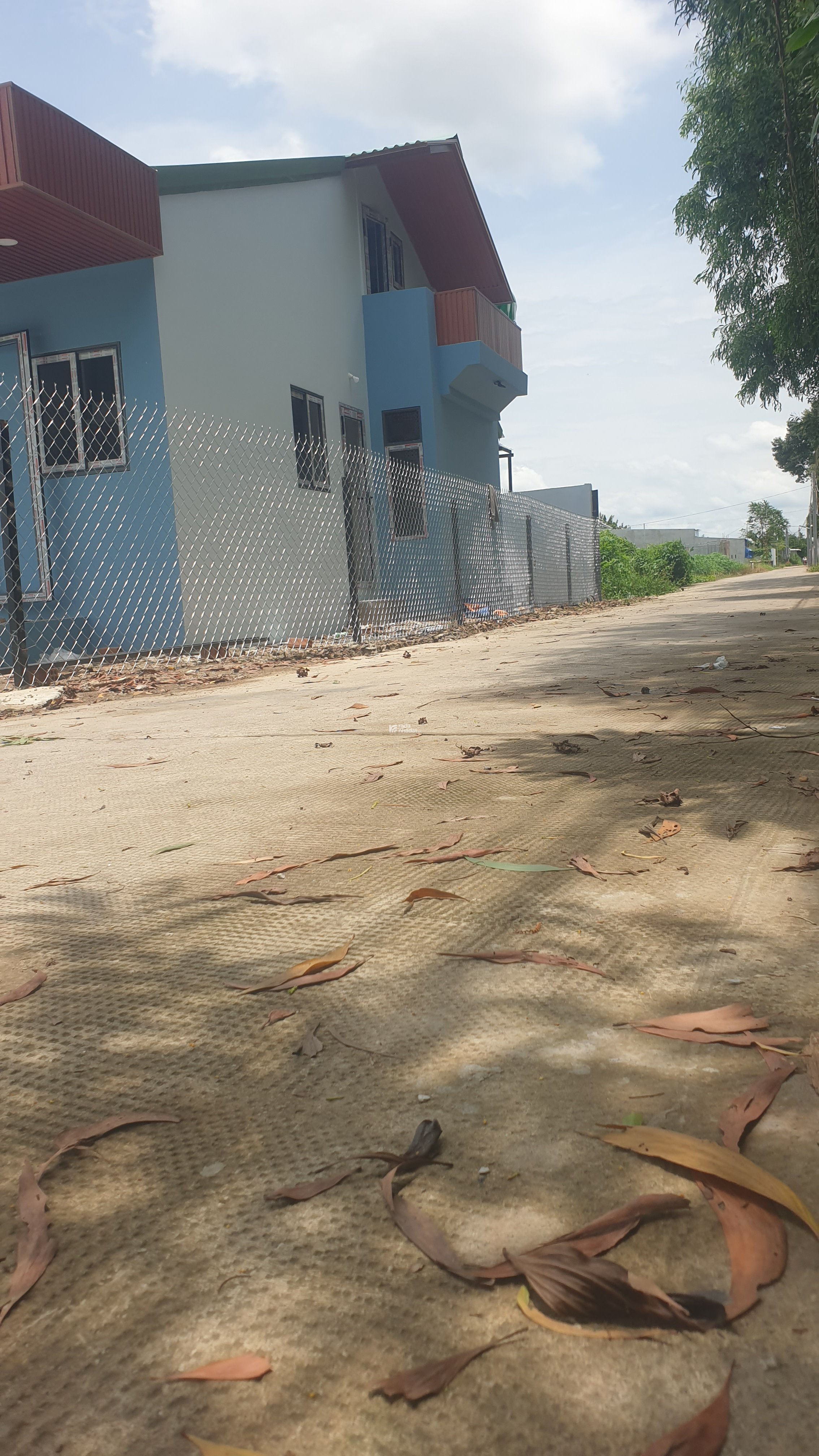 Bán nhà hẻm xe hơi đường hùng vương ngay trung tâm xã vĩnh thanh