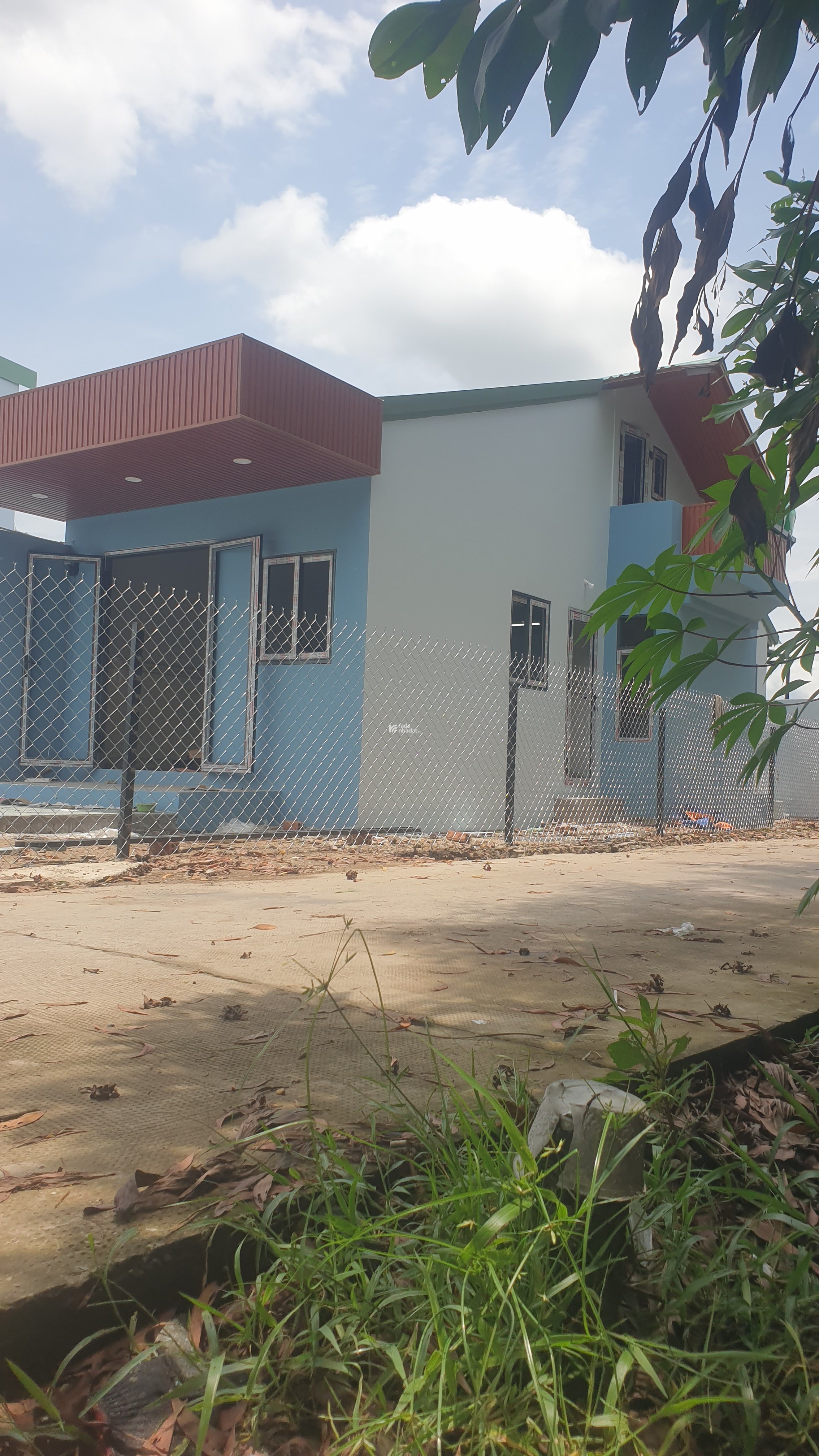 Bán nhà hẻm xe hơi đường hùng vương ngay trung tâm xã vĩnh thanh