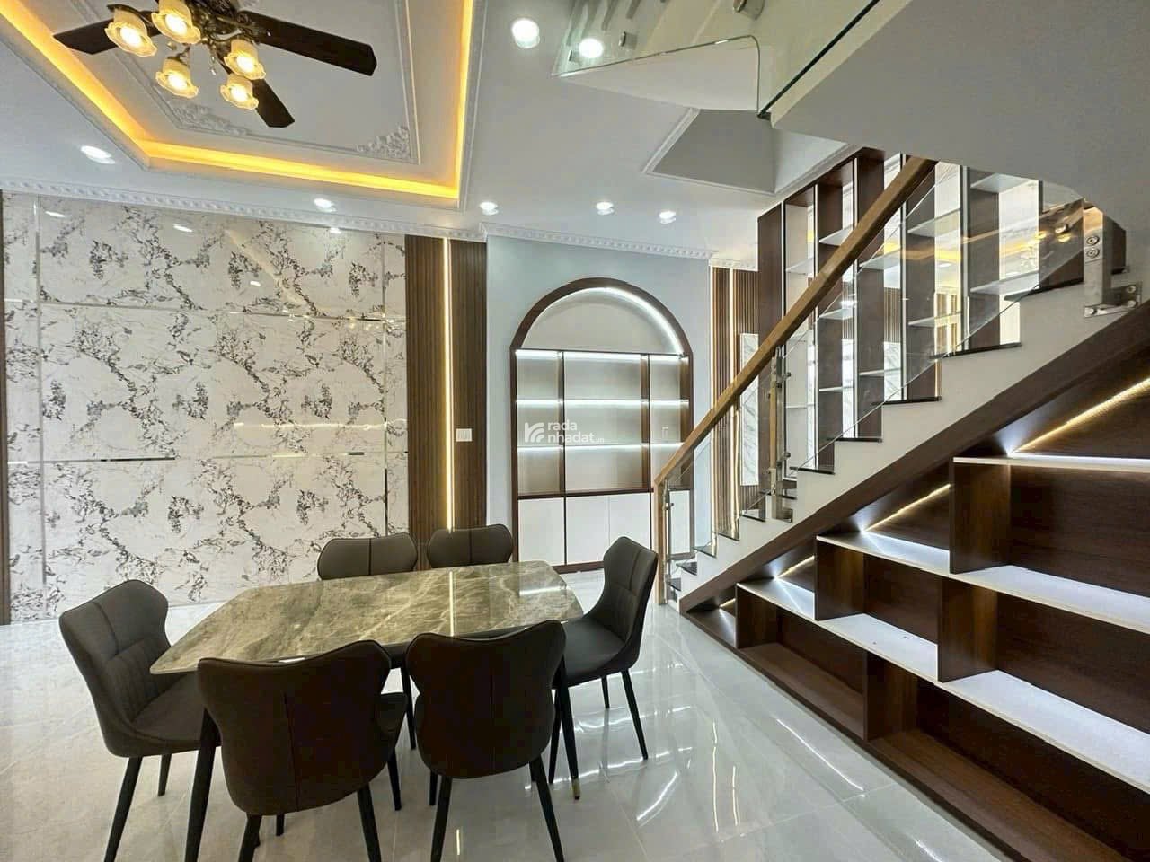 nhà Nguyêncăn 130m gần chợ đệm hoàn công mới 99% 2024 1 trệt 1 lầu đúc