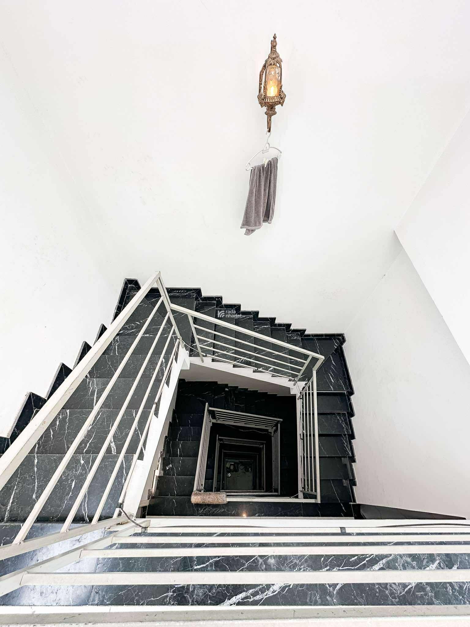 CHDV HẺM XE TẢI 6M BÙI ĐÌNH TUÝ - 50m2 6 TẦNG 9PN KHAI THÁC FULL - 13.5 TỶ