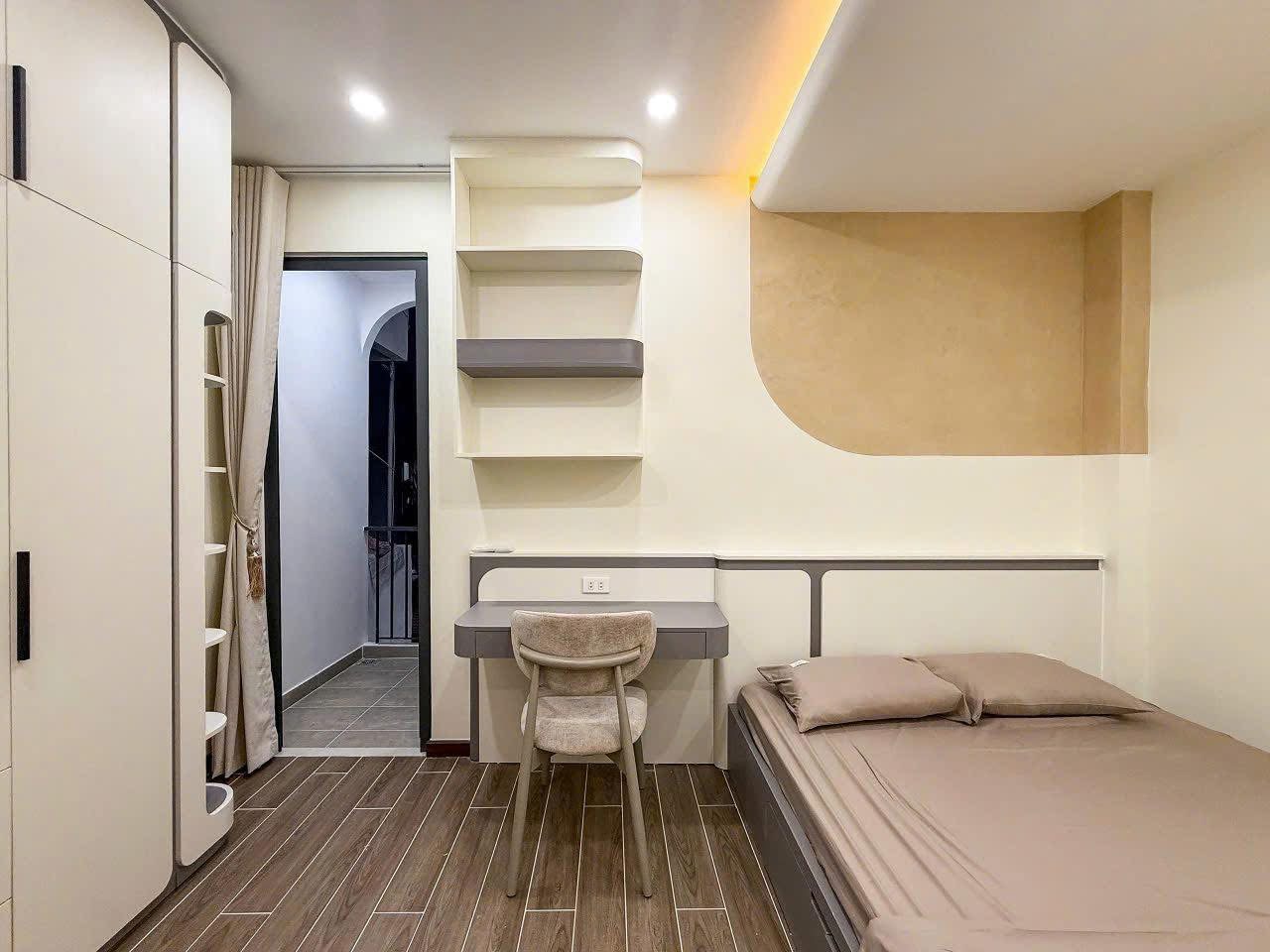 Cần bán gấp nhà đường Lam Sơn Phú Nhuận, 44m2 SHR hoàn công đủ giá 3 tỷ 650 TL