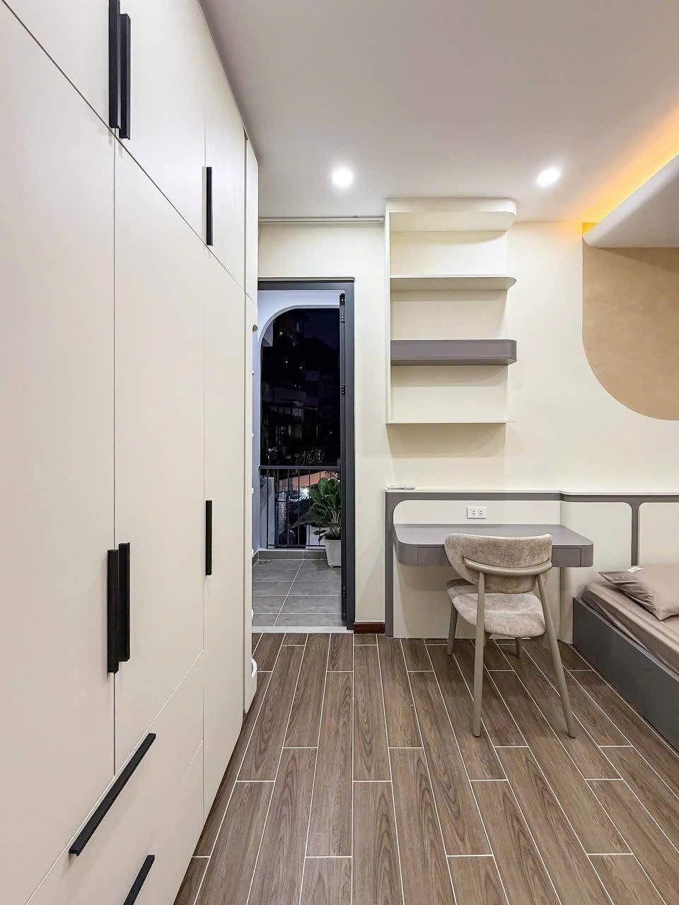 Cần bán gấp nhà đường Lam Sơn Phú Nhuận, 44m2 SHR hoàn công đủ giá 3 tỷ 650 TL