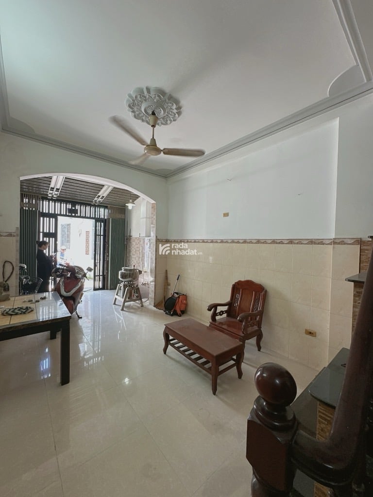 3 TẦNG -ĐẤT THÁNH- P6, Q TÂN BÌNH- GIÁP Q10 - NGAY CÔNG VIÊN LÊ THỊ RIÊNG -DT: 38M2- 5 TỶ 9