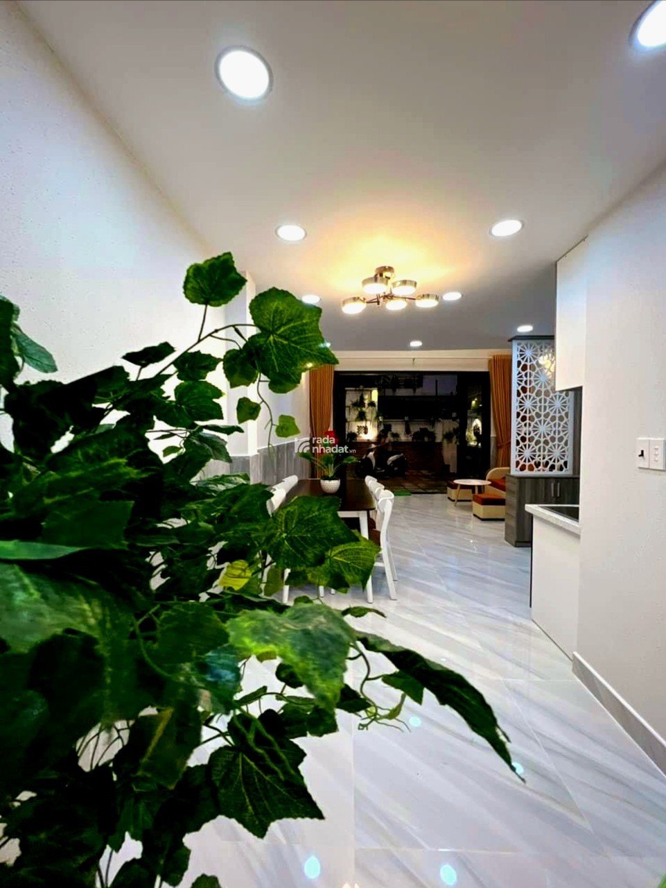 Nhà đẹp 6 lầu bán gấp, hẻm ô tô, đường Trần Thị Trọng, P. 15, Tân Bình, chỉ 6,3 tỷ TL