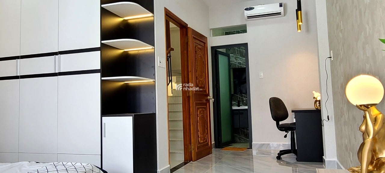 Nhà đẹp 6 lầu bán gấp, hẻm ô tô, đường Trần Thị Trọng, P. 15, Tân Bình, chỉ 6,3 tỷ TL