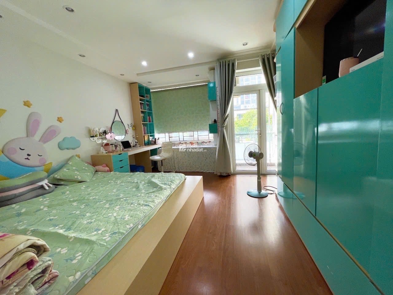 CC cần gả em nhà HXH đường CMT8 đẹp lung linh, dt 60m2, trệt 3 lầu giá chỉ 20 tỷ 