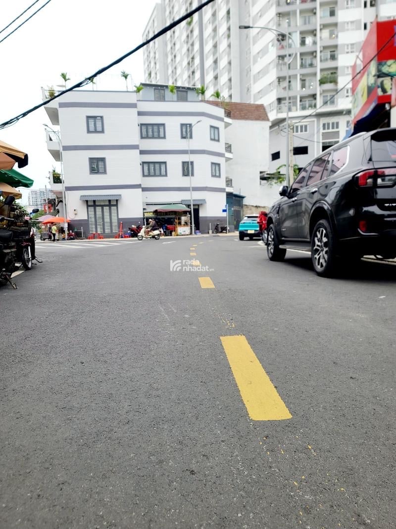 BÁN NHÀ 90M2 - 7 PHÒNG TRỌ THU NHẬP 14TR/THÁNG - HẺM XE HƠI - SÁT AEON TÊN LỬA - BÌNH TÂN - 6.2T