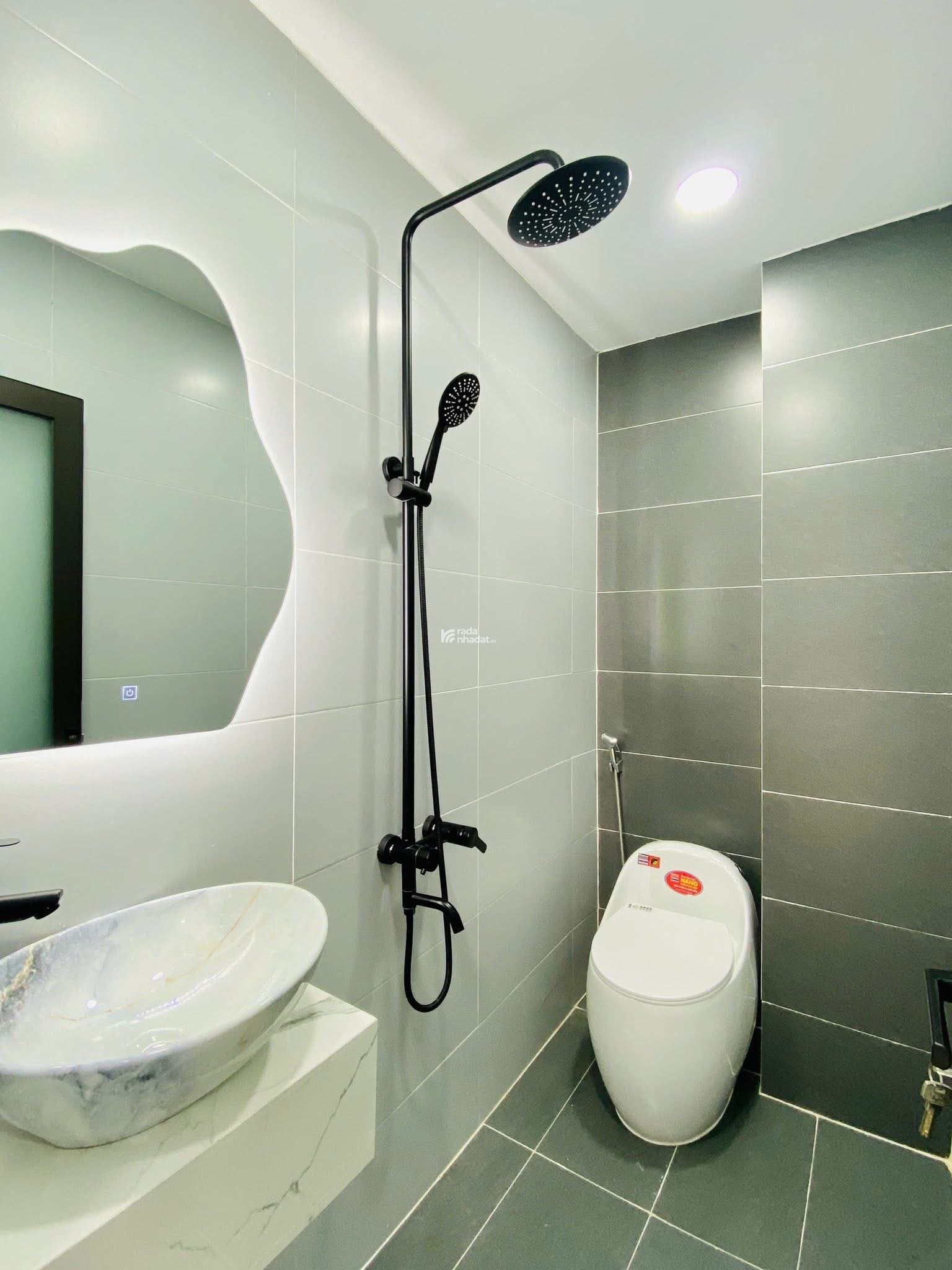 NHÀ ĐẸP 3 TẦNG – TRUNG TÂM GÒ VẤP – HẺM XE HƠI – CHỈ 5.75 TỶ TL