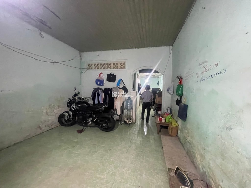  TÔ HIỆU TÂN PHÚ- NHÀ NÁT TIỆN XÂY MỚI  