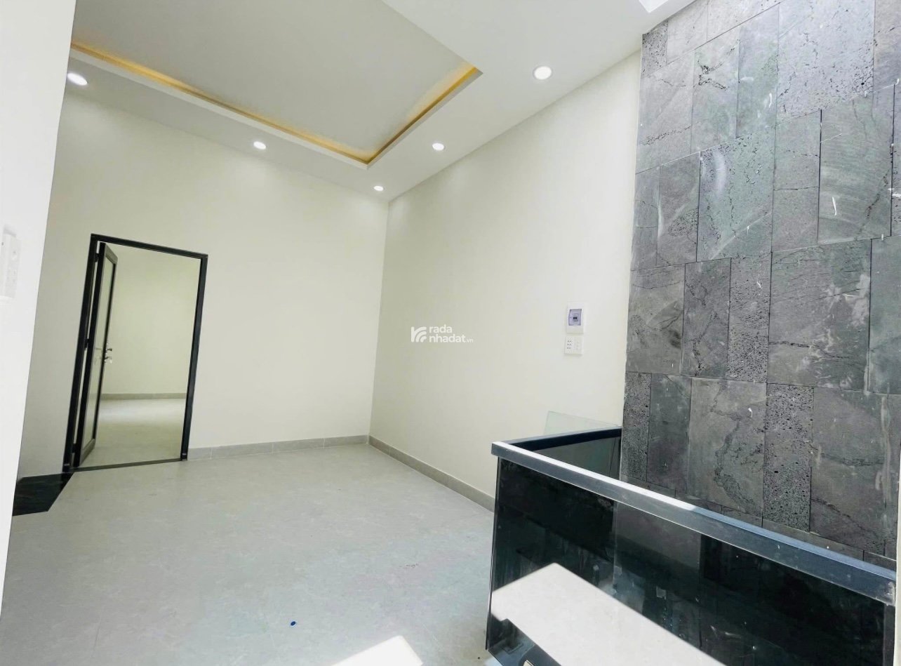 CHÍNH CHỦ BÁN NHÀ PHỐ CÁCH CHỢ BÌNH CHÁNH TRUNG CẦN ĐƯỚC LONG AN  120m2 GIÁ CHỈ 3 TỶ2 SHR