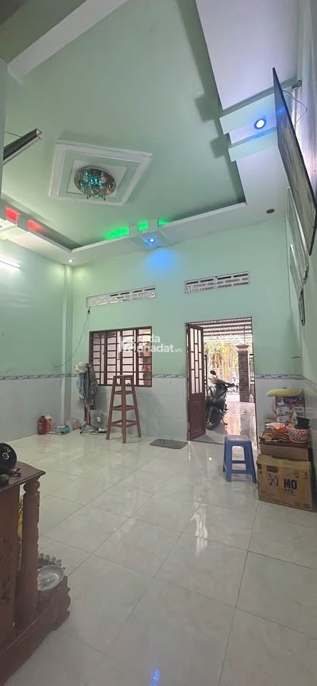 "Do kẹt vốn kinh doanh, bán gấp căn nhà xoay vốn ở Củ chi Phước Thạnh giá 900tr"