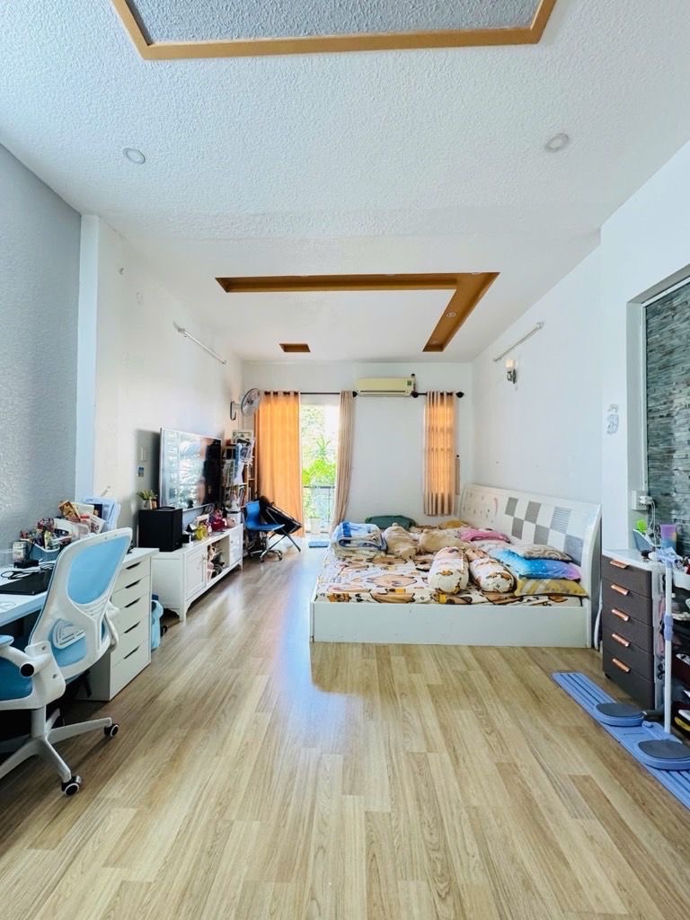 MẶT TIỀN KHU TÊN LỬA NGAY CÔNG VIÊN - NHÀ 4 TẦNG ĐA CÔNG NĂNG. 
