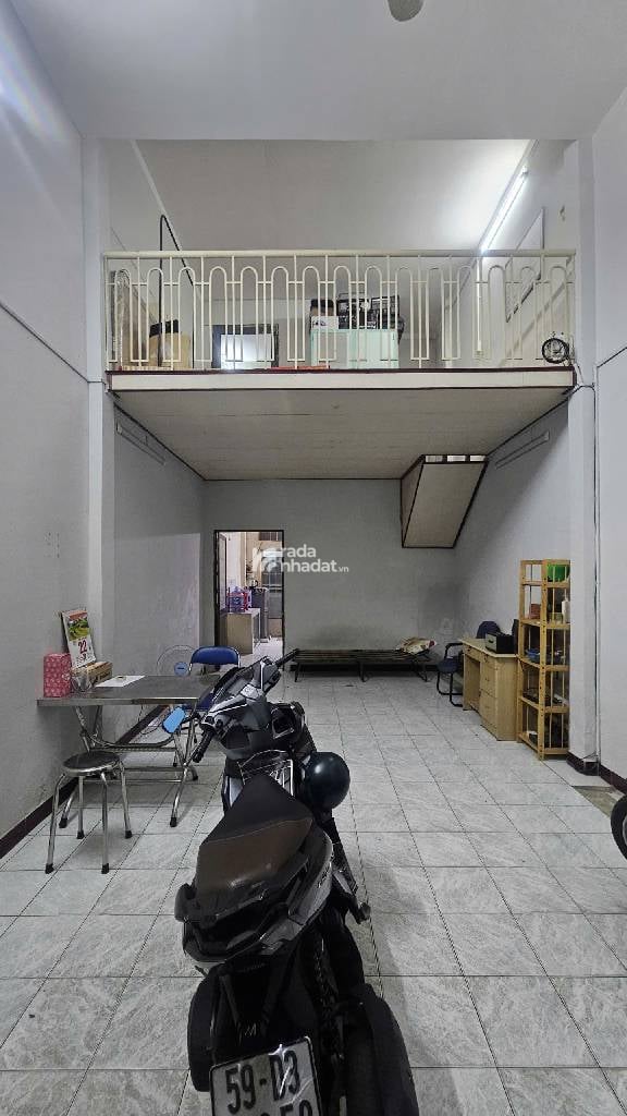 NGAY LŨY BÁN BÍCH- HUỲNH THIỆN LỘC- TÂN PHÚ- 2 TẦNG-DT: 4*15M- 4 TỶ 5