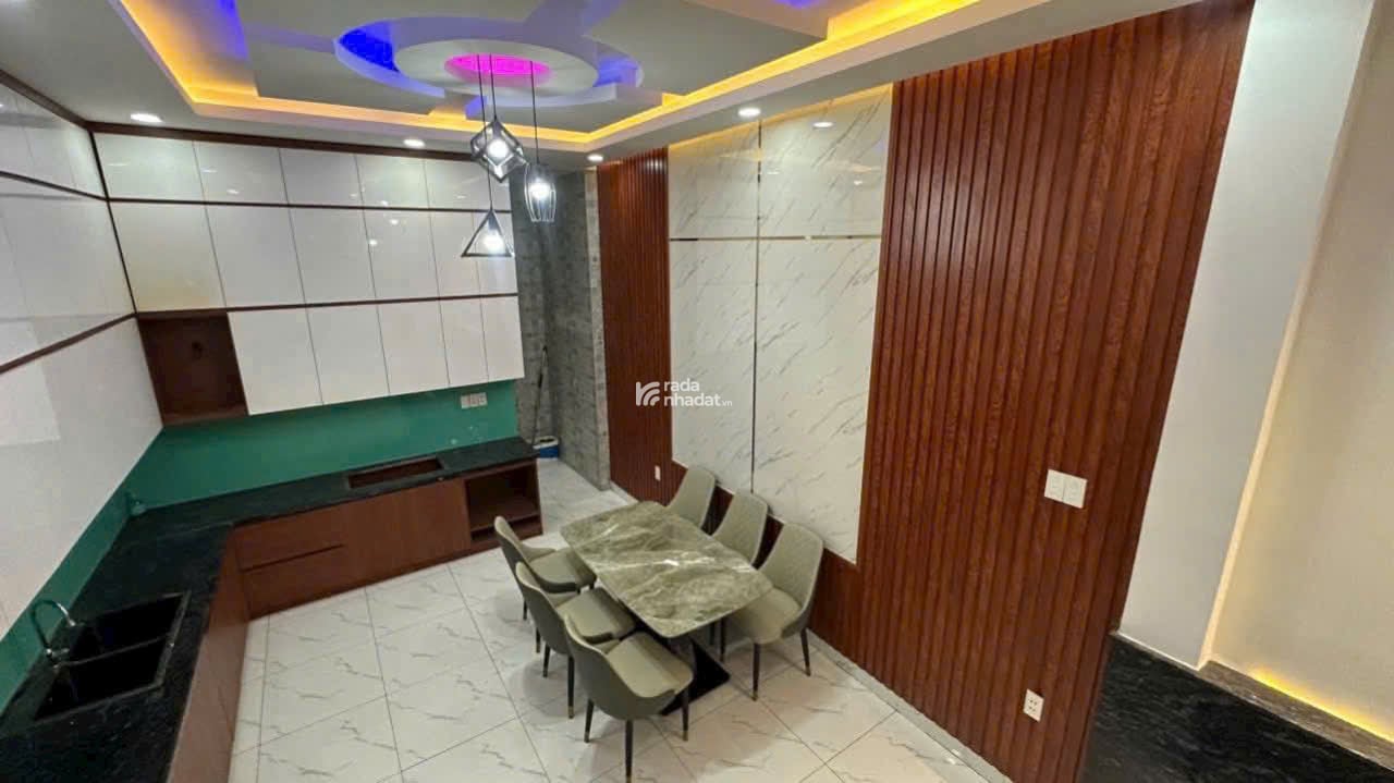 Bán nhà hẻm xe hơi Phan Đình Phùng, Phú Nhuận, nhiều tiện ích, 54m2, SHR giá 3 tỷ 700 TL