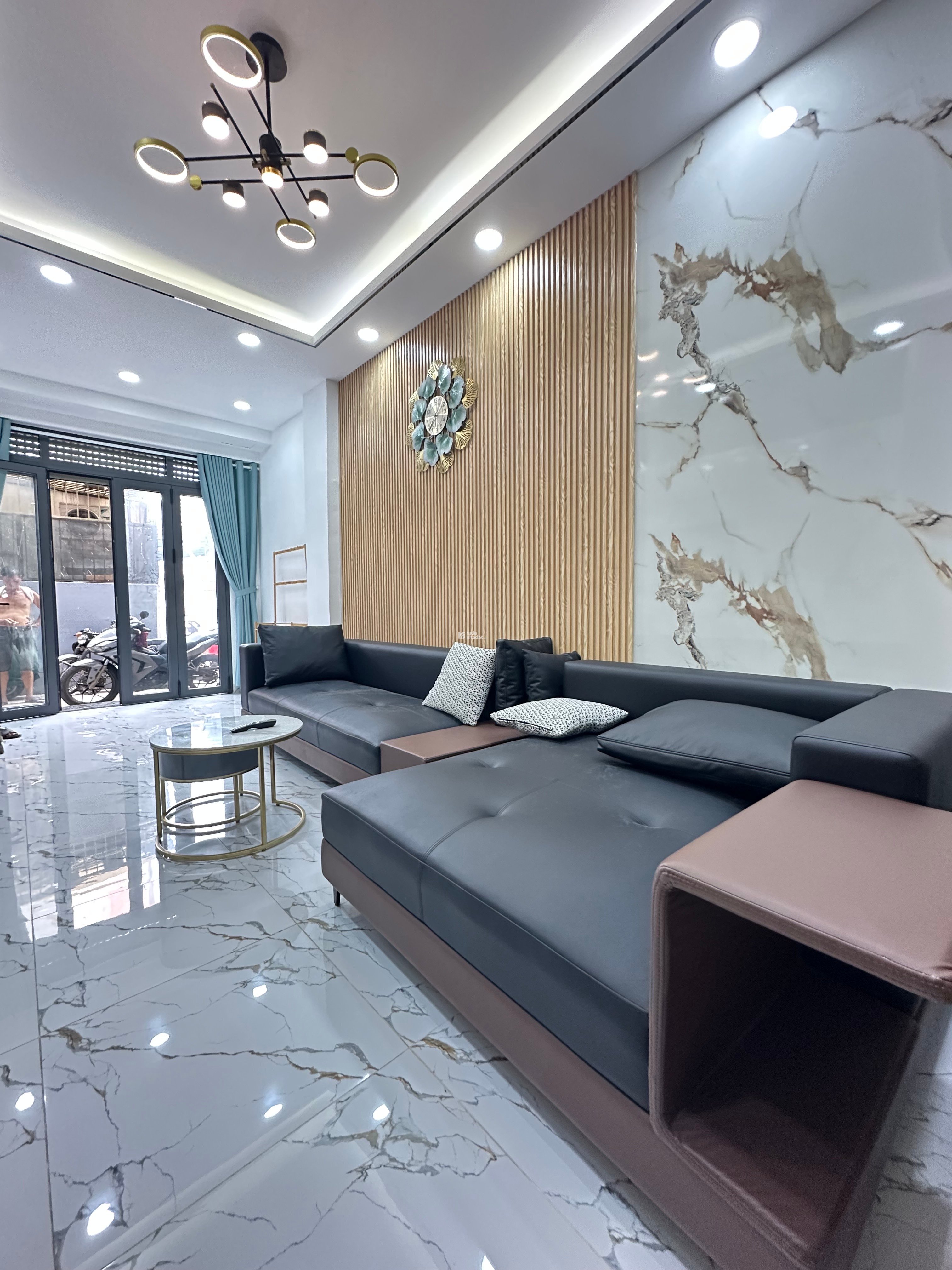 Cho thuê nhà 2 tầng, 2PN, 2WC – Hẻm xe máy – Phường Tân Kiểng