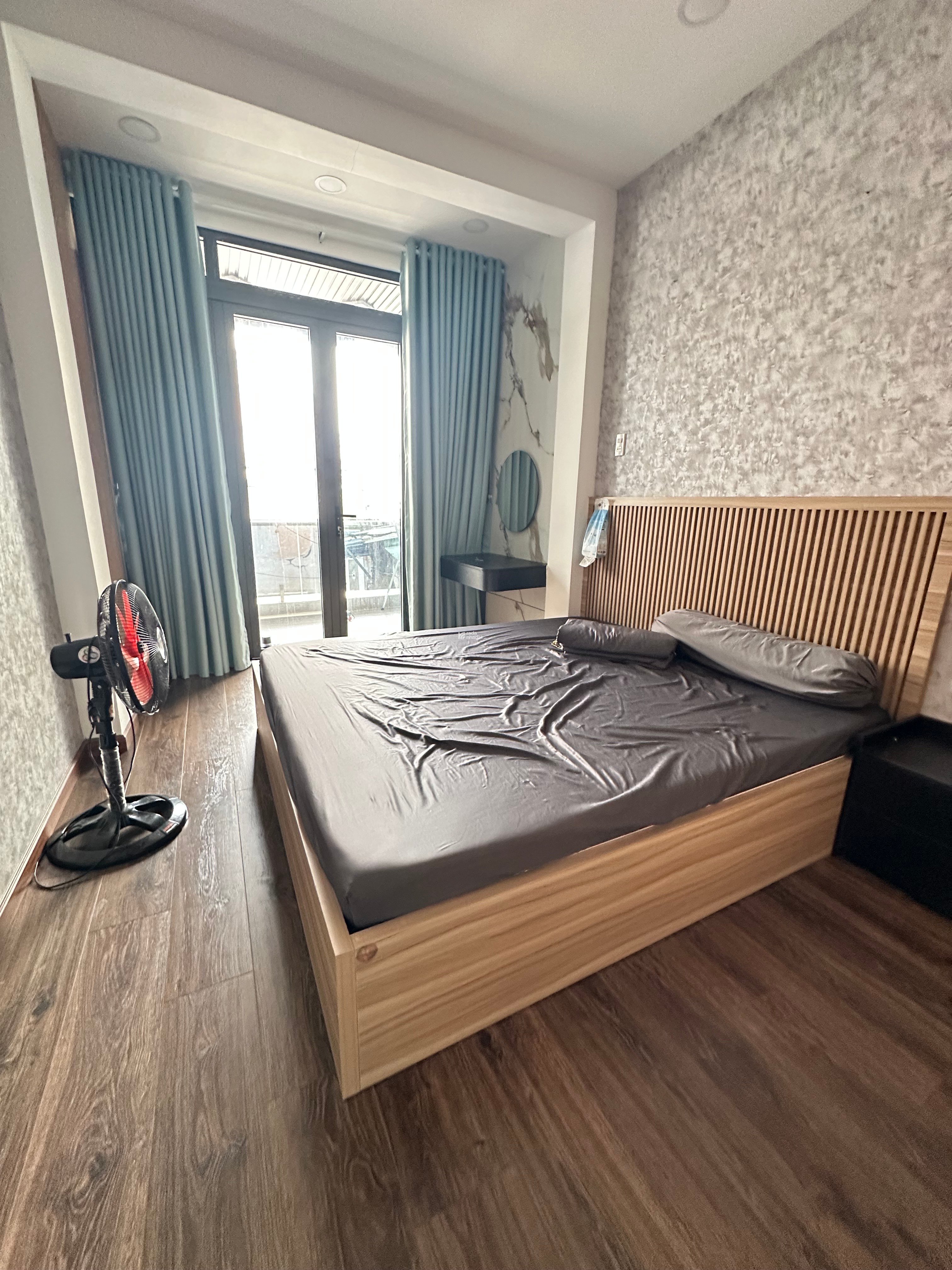 Cho thuê nhà 2 tầng, 2PN, 2WC – Hẻm xe máy – Phường Tân Kiểng