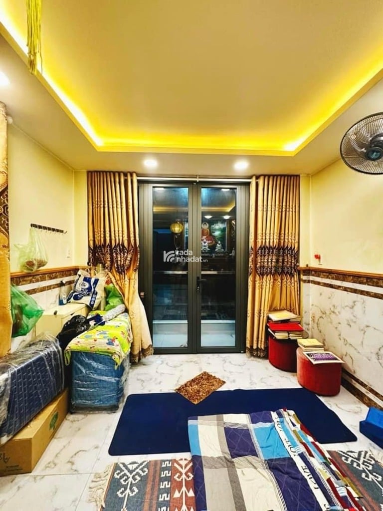 NGAY CHỢ HOA HỒ THỊ KỶ - HẺM THÔNG TỨ PHÍA - 5 TẦNG - 5 PN