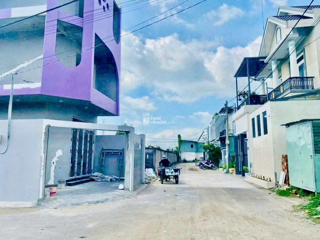 Đất Long Trường chỉ 2,98 tỷ ,SHR , sang tên công chứng ngay trong ngày