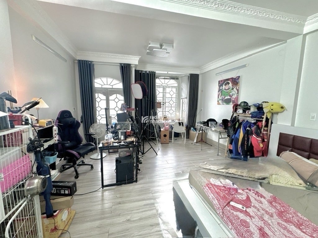 Huỳnh Văn Bánh P15 Phú Nhuận - 5 Tầng - Hẻm 1 Trục - Hẻm Trước nhà 4,5m