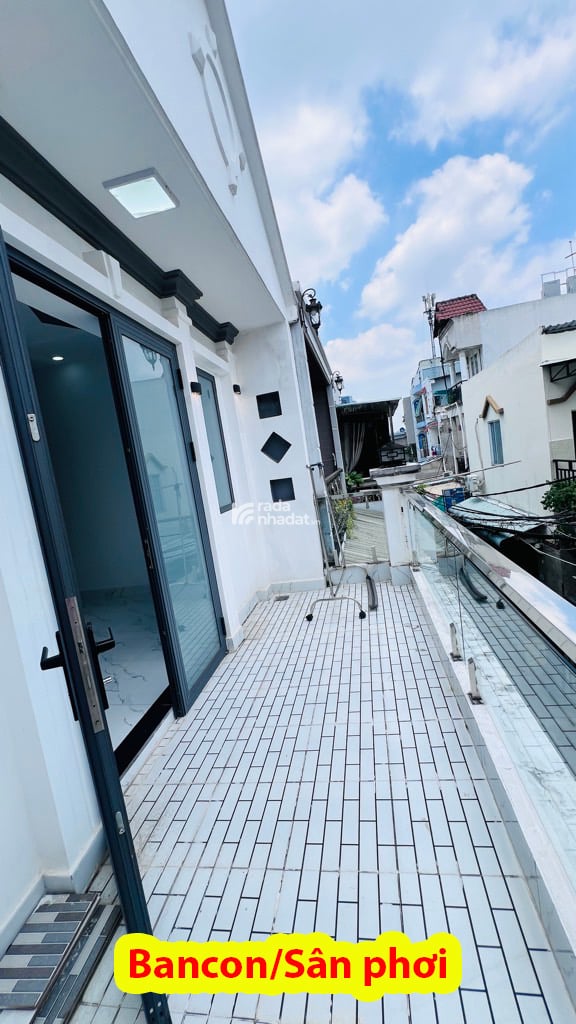 Nhà Đẹp Ở Ngay Huỳnh Tấn Phát Q7, 2 Tầng, SHR Hoàn Công Đủ, Kết Nối Trung Tâm Chỉ 15P