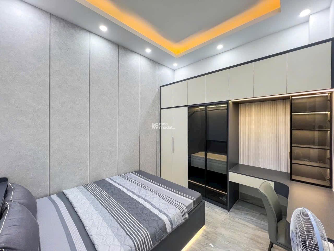 Bán Nhà Phố Chính Chủ Hiện Đại 2 Tầng - Trung Tâm Thủ Dầu Một - Giá Cực Tốt 