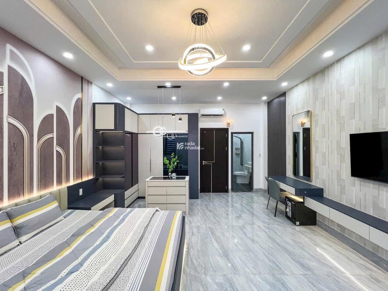 Bán Nhà Phố Chính Chủ Hiện Đại 2 Tầng - Trung Tâm Thủ Dầu Một - Giá Cực Tốt