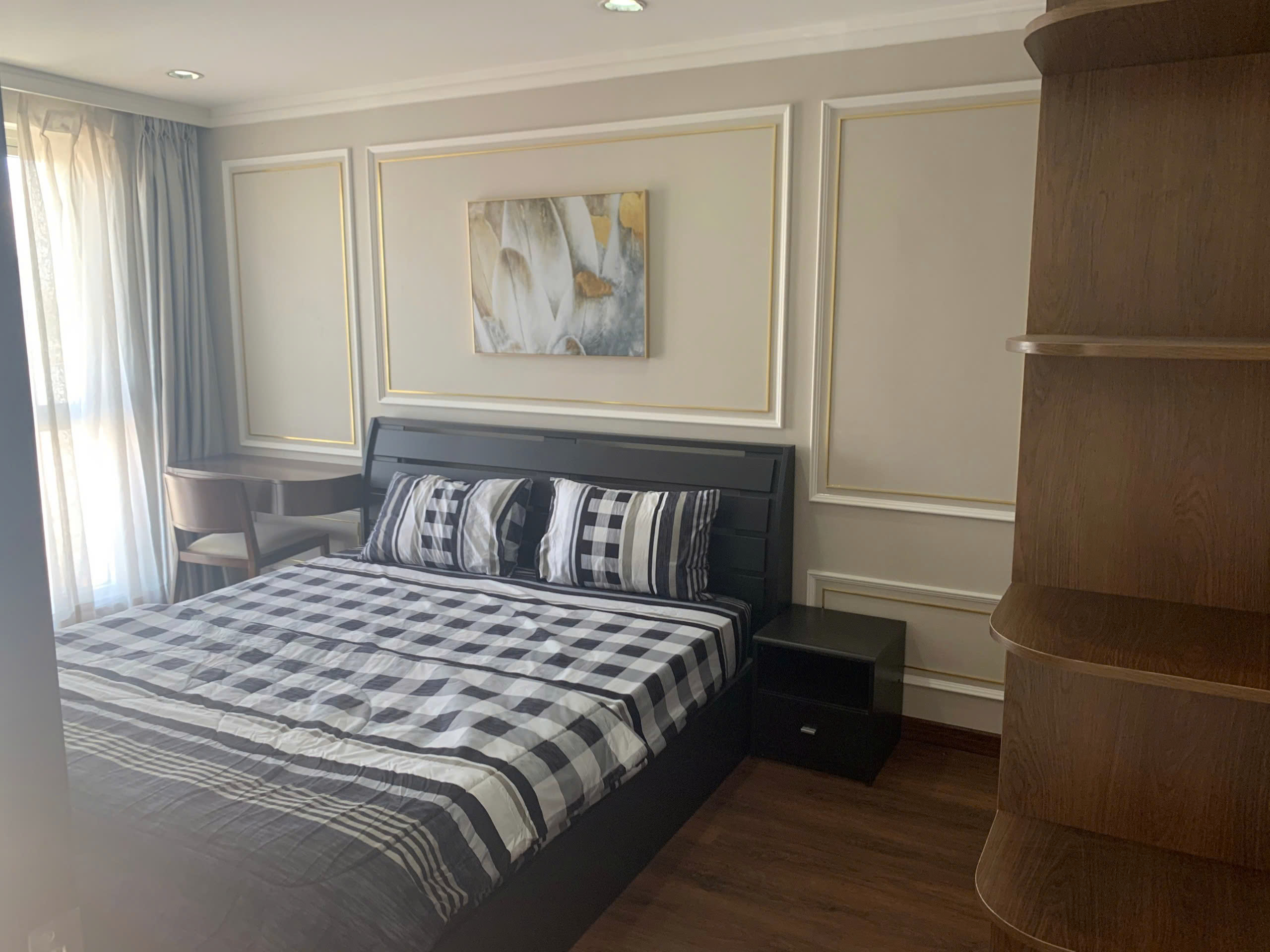 Cho thuê căn hộ penthouse duplex 4Pn Saigon Pavillon Full nội thất cao cấp 43Tr Xem