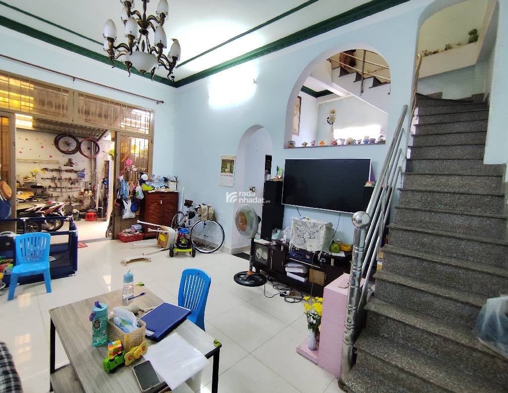 HẺM XE HƠI SÁT VÁCH. HOÀNG HOA THÁM, BÌNH THẠNH, 3 TẦNG Ở NGAY. GIẢM 550TR CHỈ 9.7T TL 