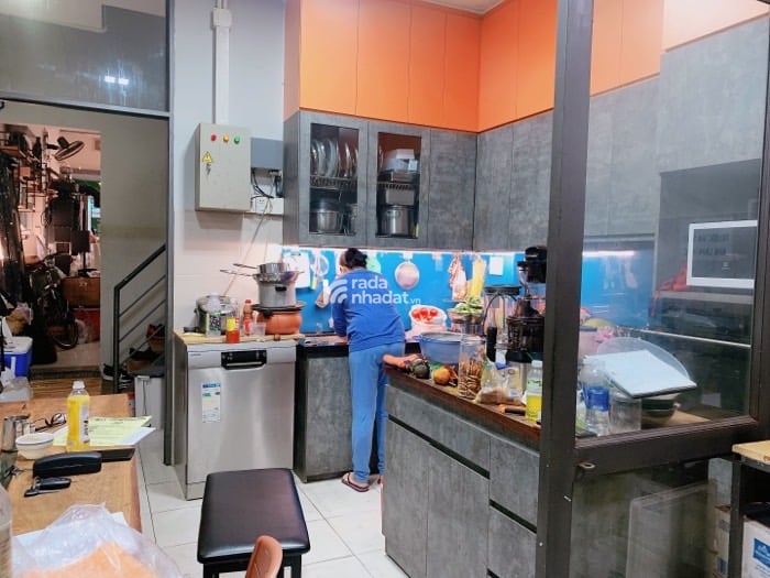 BÁN NHÀ CÁCH MẠNG THÁNG 8 PHƯỜNG 5 TÂN BÌNH 64M2 GIÁ 11 TỶ NHÀ 3 TẦNG HẺM Ô TÔ 1 TRỤC