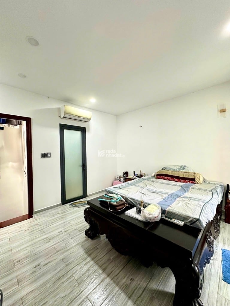 HẺM XE HƠI NHIÊU TỨ, PHÚ NHUẬN, 38M2 MỚI CÓ KC Ở NGAY. GIẢM 350TR CHỈ 6.39T TL