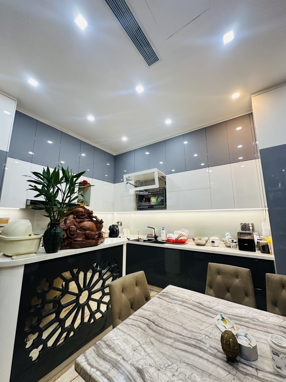 NHÀ ĐẸP 5 TẦNG THÍCH QUẢNG ĐỨC - NỘI THẤT CAO CẤP  GARA Ô TÔ - 87M2 (517) VUÔNG A4 - 22 TỶ