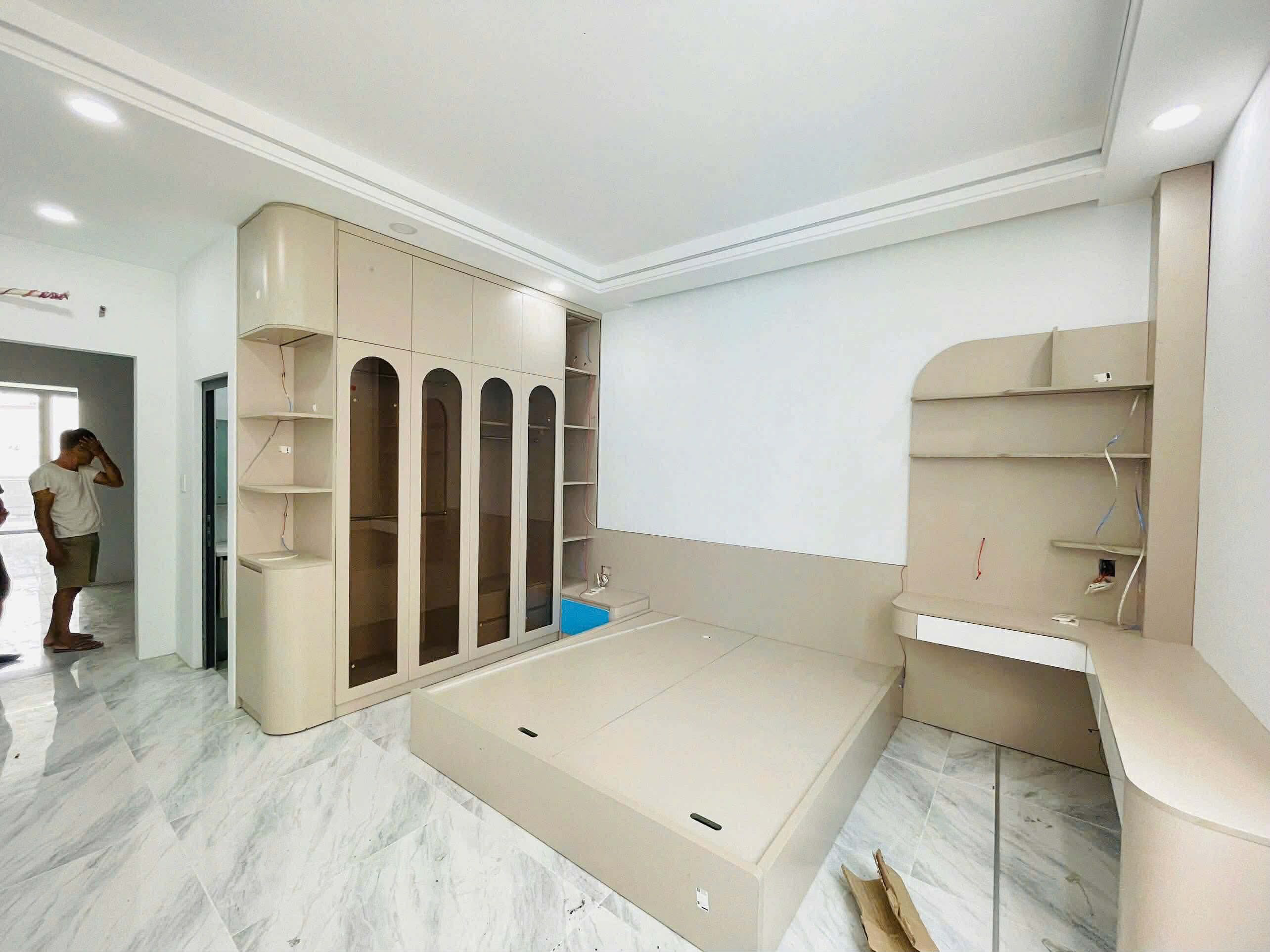  SIÊU PHẨM NHÀ 6 TẦNG- FULL NỘI THẤT , THANG MÁY MẶT TIỀN TÂN CHÁNH HIỆP 03, KINH DOANH 