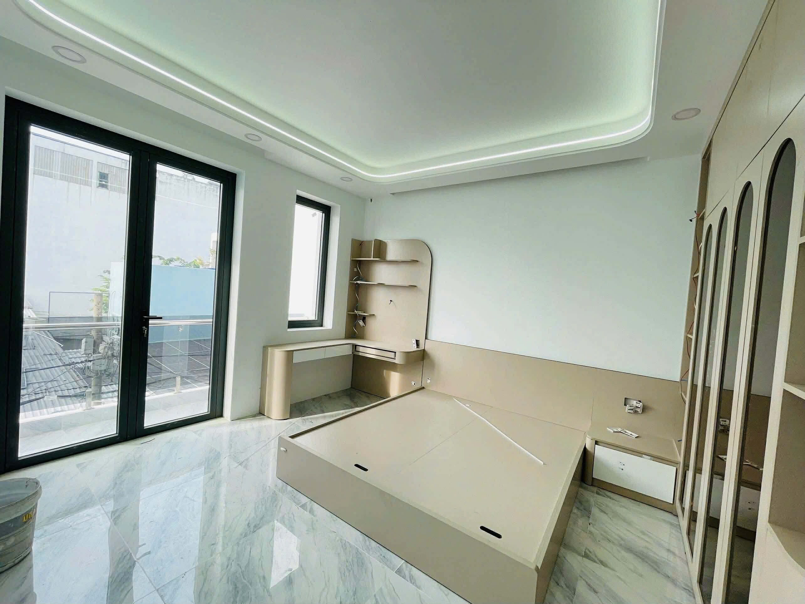  SIÊU PHẨM NHÀ 6 TẦNG- FULL NỘI THẤT , THANG MÁY MẶT TIỀN TÂN CHÁNH HIỆP 03, KINH DOANH 