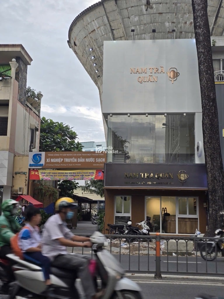 MTKD ĐƯỜNG 3/2 TRUNG TÂM QUẬN 10 - 2 TẦNG - NGANG 6.2M-  CĂN GÓC 2  MẶT TIỀN - DÒNG TIỀN 40 TRIỆU/T