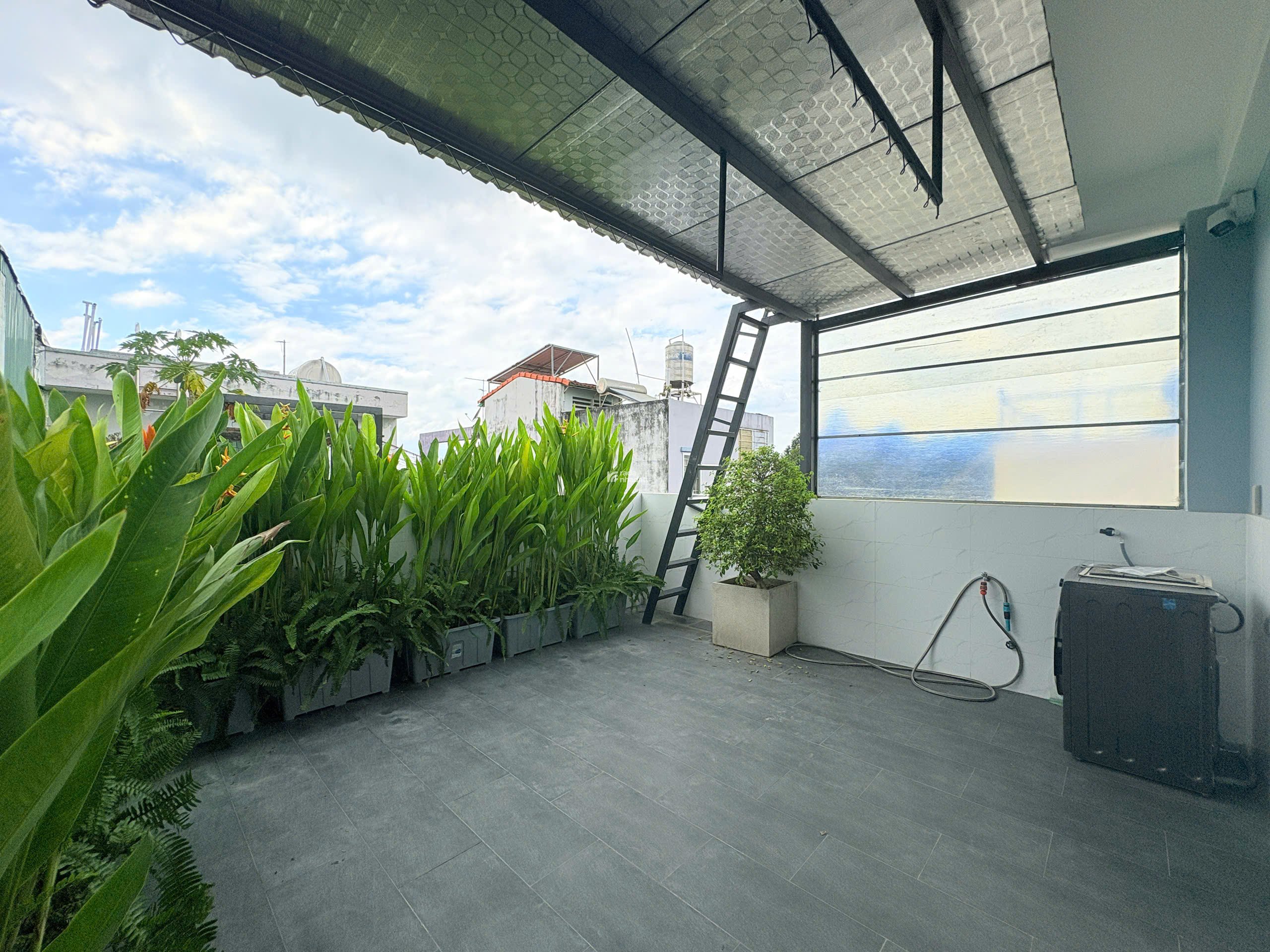 BÁN NHÀ PHỐ HIỆN ĐẠI KDC PHẠM HỮU LẦU, QUẬN 7