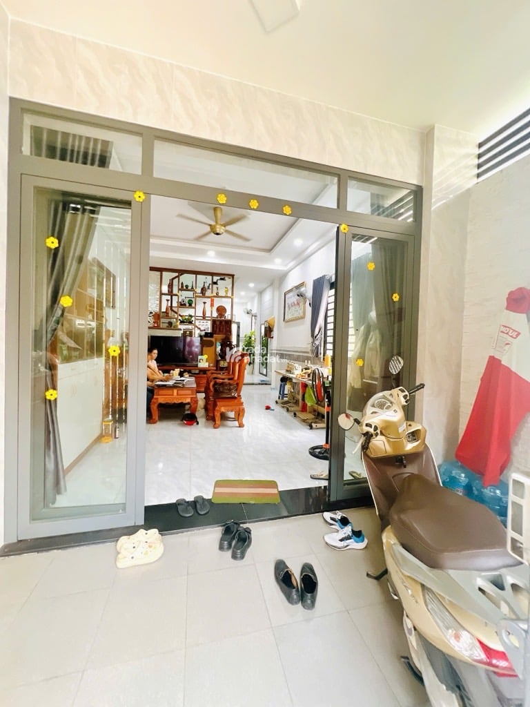 NGAY CHỢ VẢI, HẺM XE HƠI NGUYỄN NHỮ LÃM, TÂN PHÚ, 55M2 HIẾM CÓ. GIẢM 550TR CHỈ 7T TL TỐT