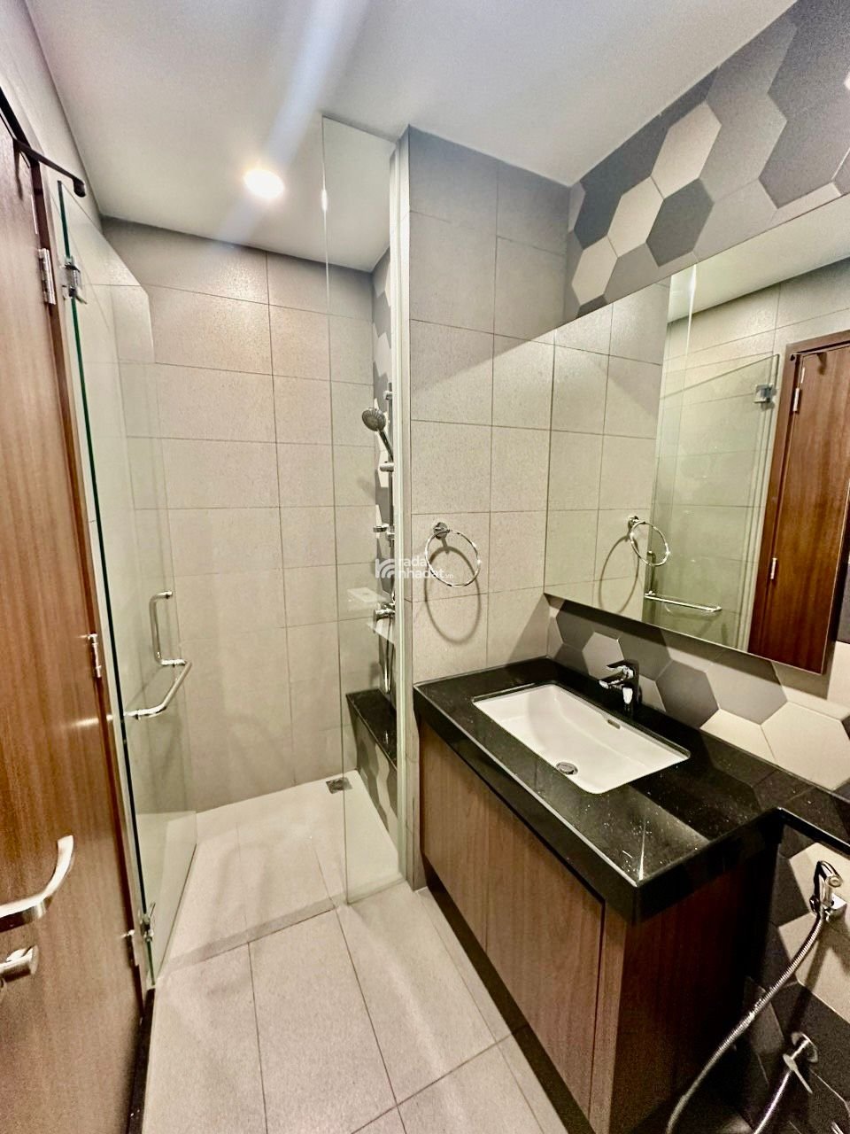 Bán nhanh căn 2 PN - Tầng trung - view thoáng - thấy sông - Giá chỉ 8.5 tỷ