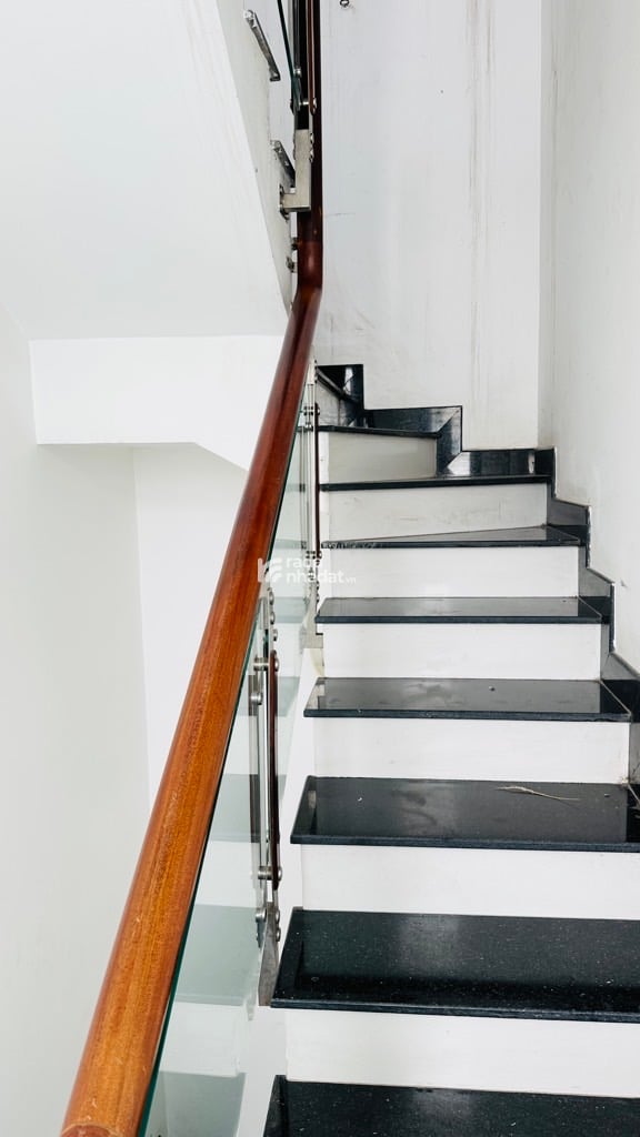 CĂN GÓC 2 MẶT TIỀN -  XE TẢI TRÁNH - KINH DOANH - THANG MÁY - NHÀ MỚI ĐẸP NHỈNH 10 TỶ