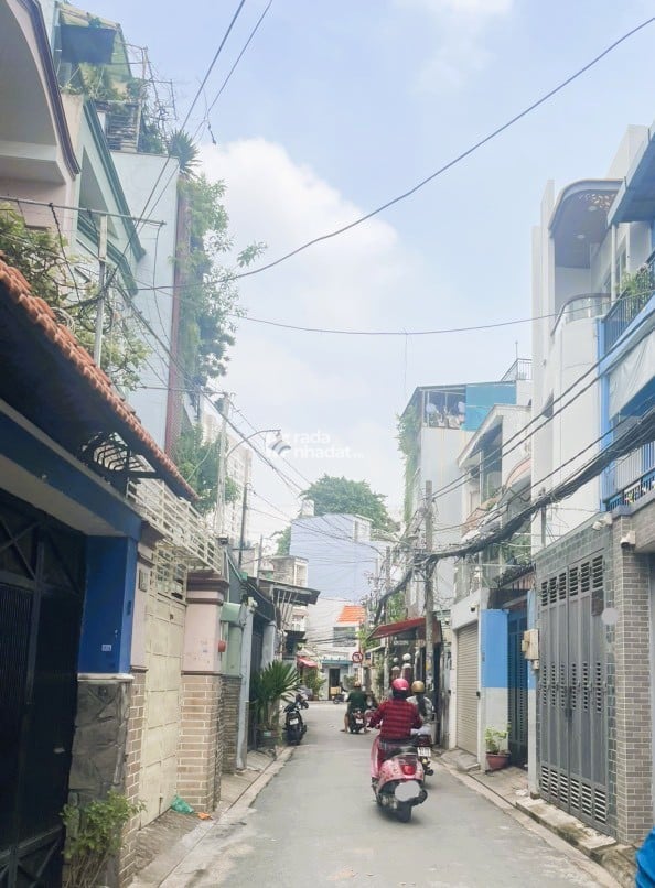 40m2 HXH thông BÙI THỊ XUÂN LÊ VĂN SỸ, đúc BTCT 4ty6
