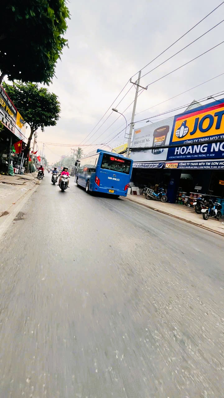 GIẢM SÂU CÒN 4.8 TỶ, NHÀ ĐÚC 2 TẤM, XE HƠI NGỦ SÂN, TRUNG TÂM LONG TRƯỜNG, Ở NGAY