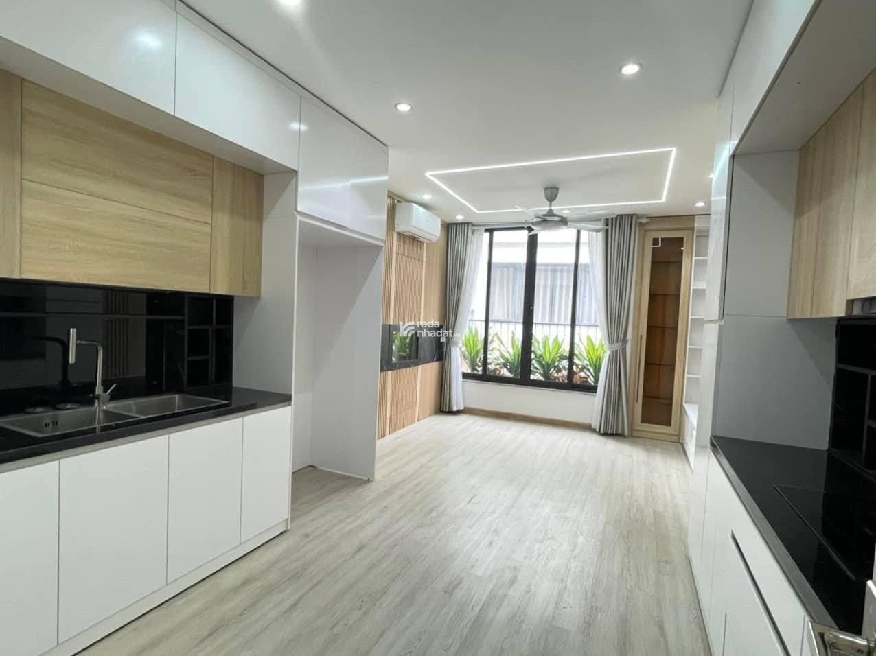 Bán chung cư Lilama (52 Lĩnh Nam) 92m2, 2 phòng ngủ, giá 3,8 tỷ