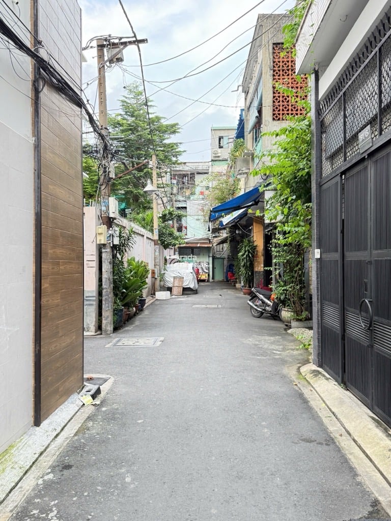 KHU ETOWN, HẺM XE HƠI TRƯỜNG CHINH, TÂN BÌNH, 74M2 TIỆN XÂY. GIẢM 350TR CHỈ 5.5T TL