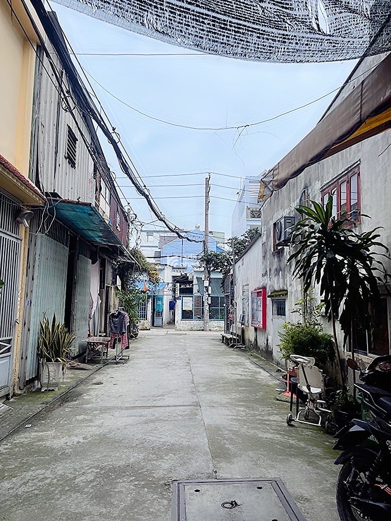 bán nhà gần AEON tân phú  bình hưng hoà