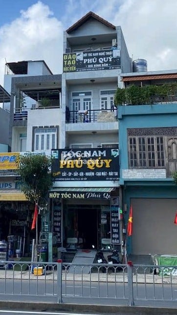 Mặt tiền 223 Dương Quảng Hàm 4x22m, 3 lầu, giá nay chỉ 17 tỷ