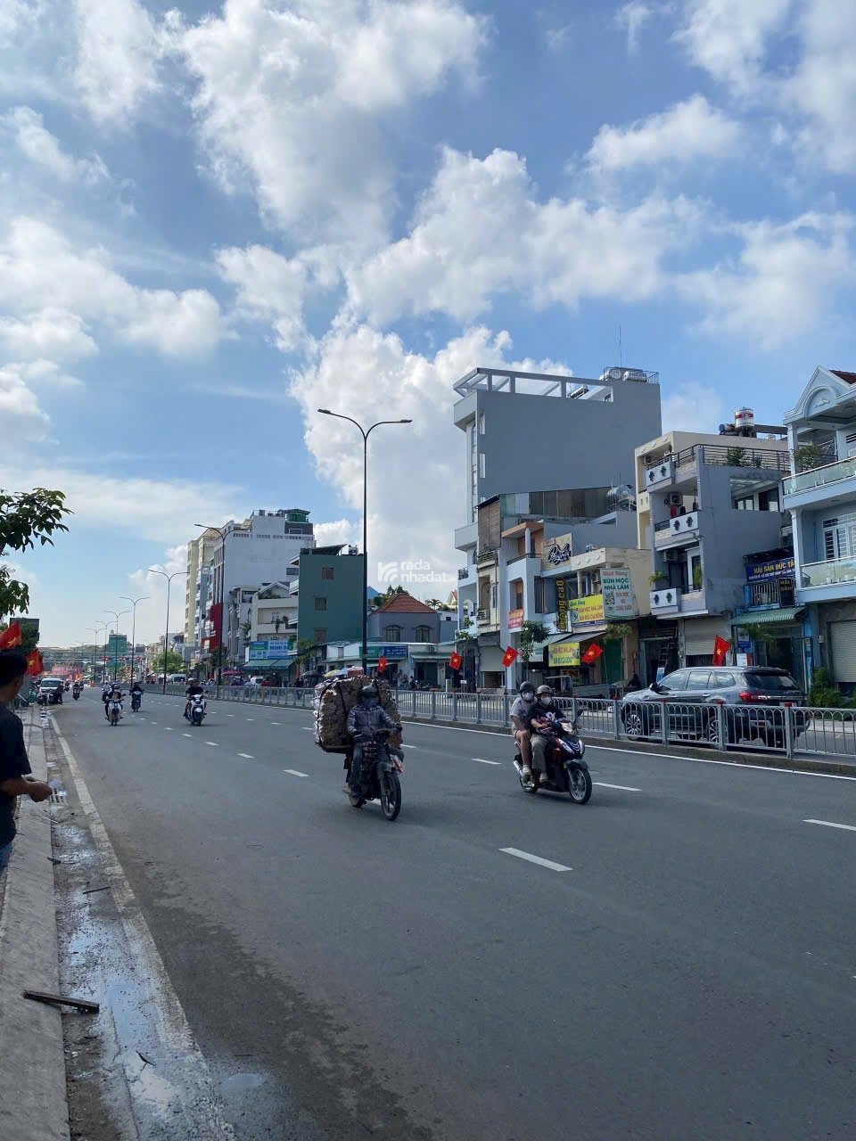 Mặt tiền 223 Dương Quảng Hàm 4x22m, 3 lầu, giá nay chỉ 17 tỷ