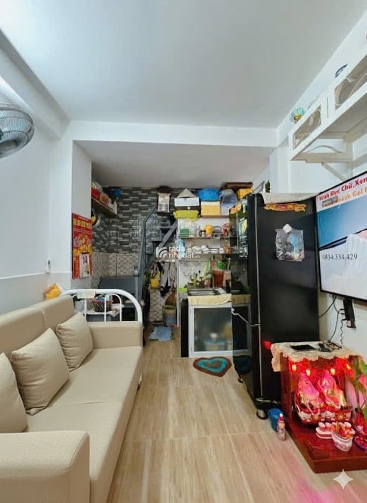 Nhà bán GẤP MẶT TIỀN đường số Quận 4, GIÁ 2 tỷx SANG TÊN NGAY