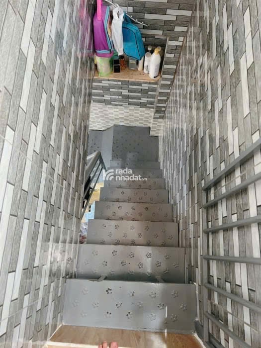 Nhà bán GẤP MẶT TIỀN đường số Quận 4, GIÁ 2 tỷx SANG TÊN NGAY
