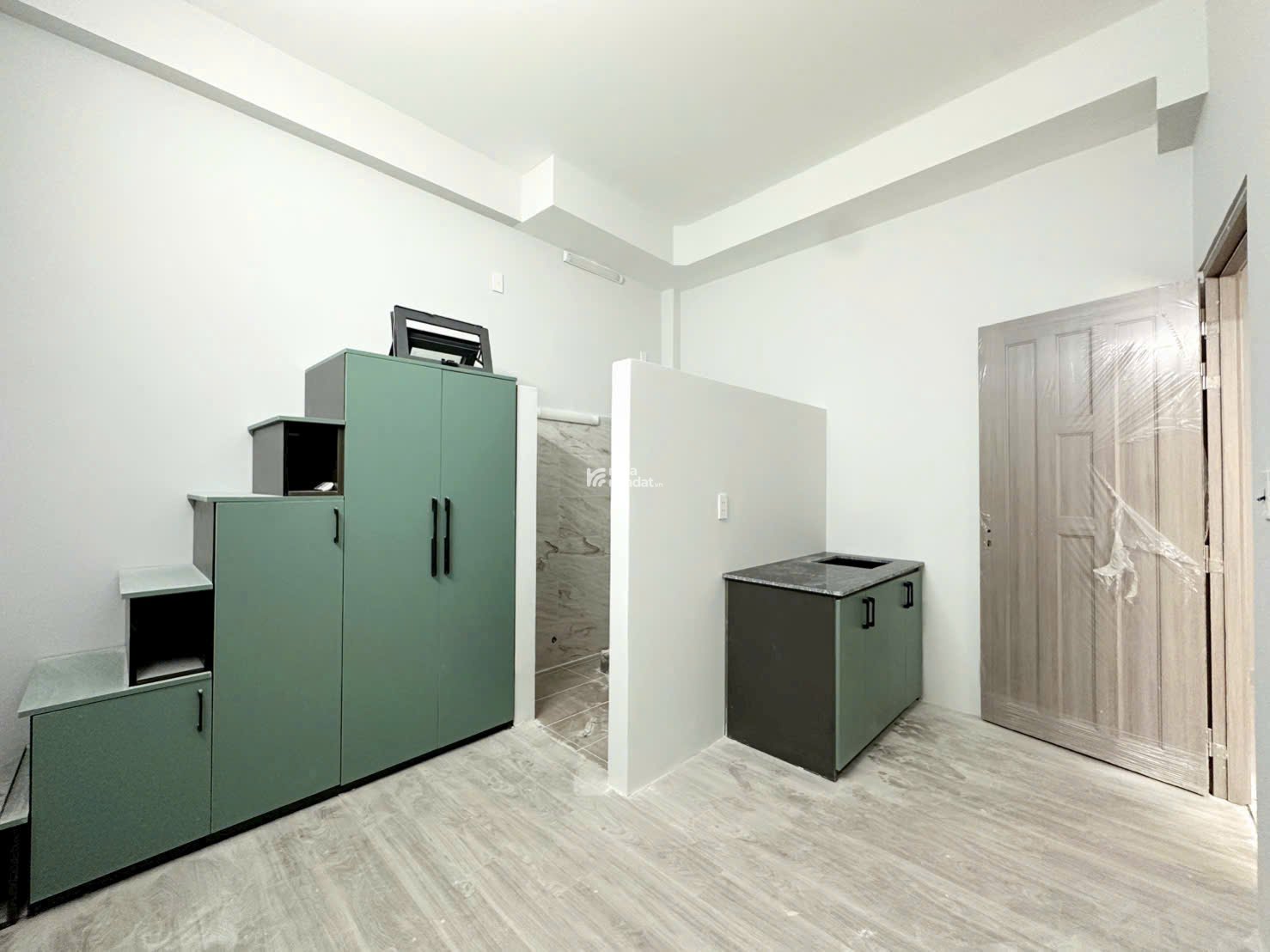 BÁN CHDV 10 PHÒNG FULL NỘI THÁT THU NHẬP 60 TR - 83m2 - 17 TỶ TL  