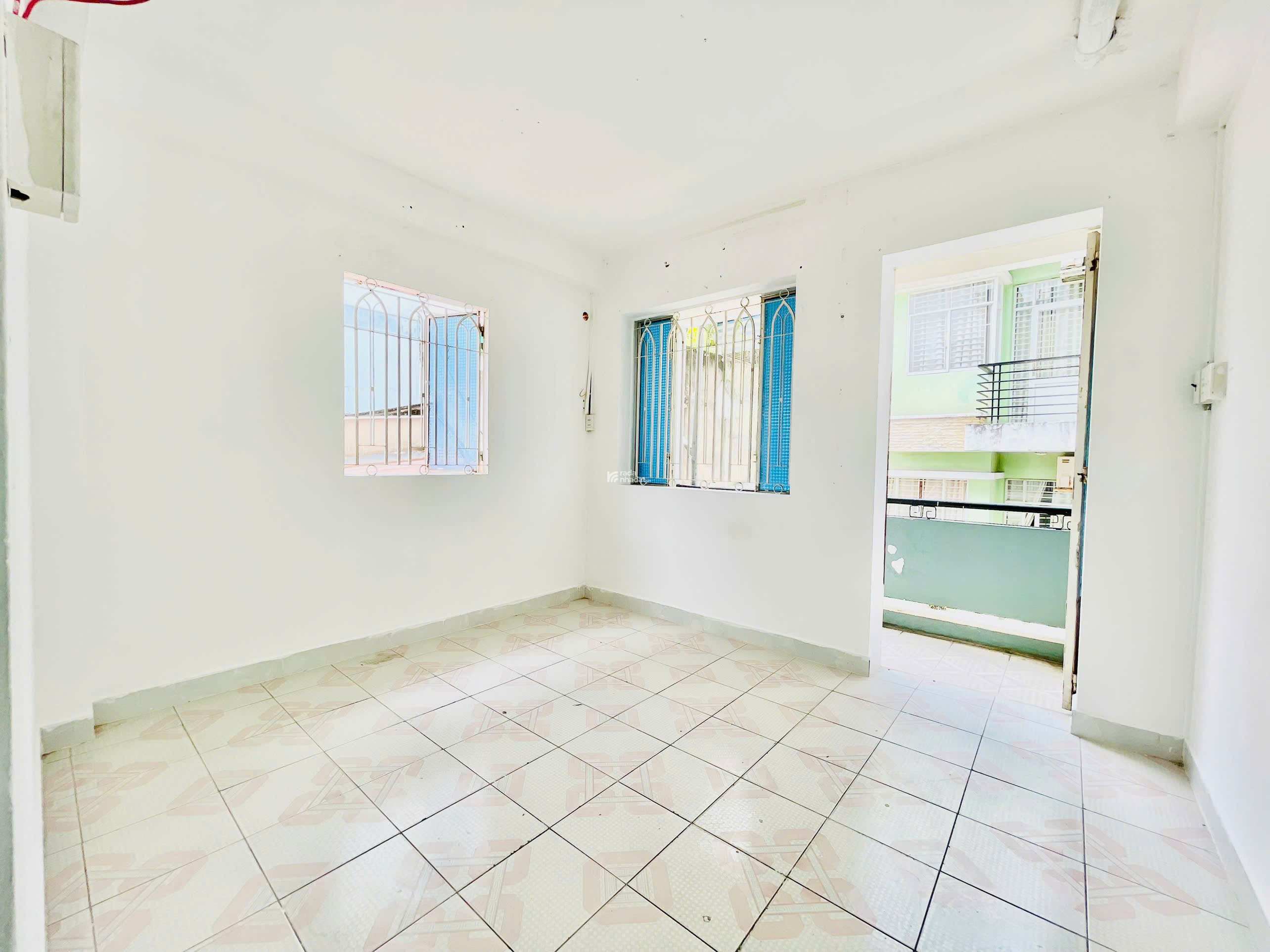 BÁN NHÀ HẺM XE TẢI HOÀ HẢO P5 QUẬN 10 - 5 Tầng- GIÁ TỐT 9.9 TỶ