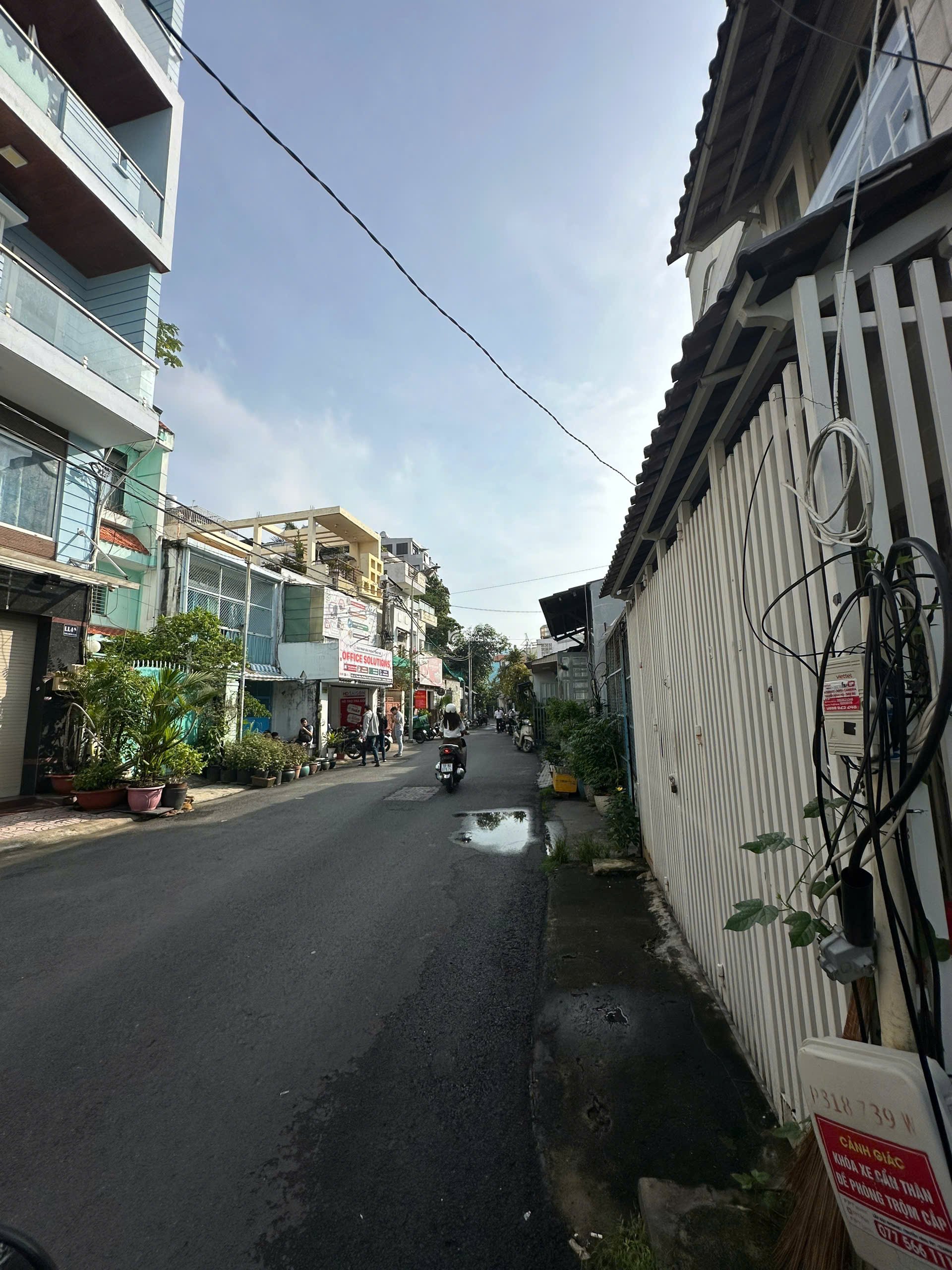 BÁN NHÀ MẶT TIỀN TAM ĐẢO QUẬN 10 - 6 TẦNG - 18.9 tỷ